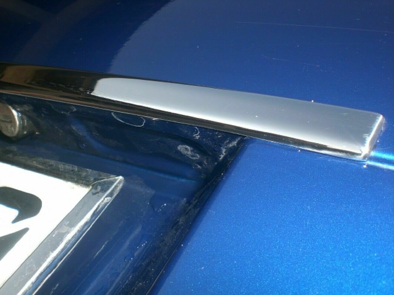 CROMATURA BAGAGLIAIO BMW Serie 3 E90 E91 2004-2012 ACCIAIO INOX ADESIVO 0032 AUTOELEGANCERICAMBI