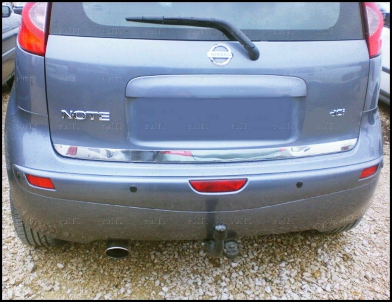 CROMATURA SOTTO BAGAGLIAIO NISSAN NOTE E11 2006-2013 ACCIAIO INOX ADESIVO 0032 AUTOELEGANCERICAMBI
