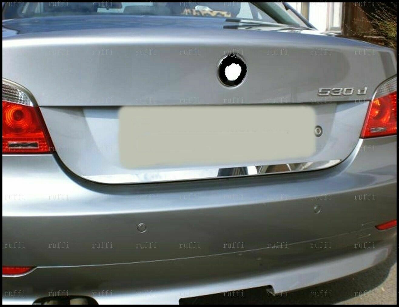 CROMATURA BAGAGLIAIO BMW SERIE 5 E60 2001-2010 ACCIAIO INOX ADESIVO 0032 AUTOELEGANCERICAMBI