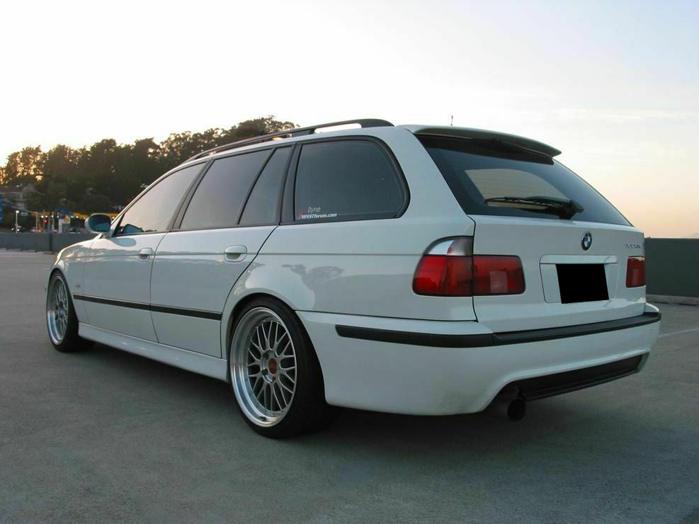 BMW SERIE 5 E39 TOURING SW SPOILER POSTERIORE SUL TETTO LOOK M AUTOELEGANCERICAMBI