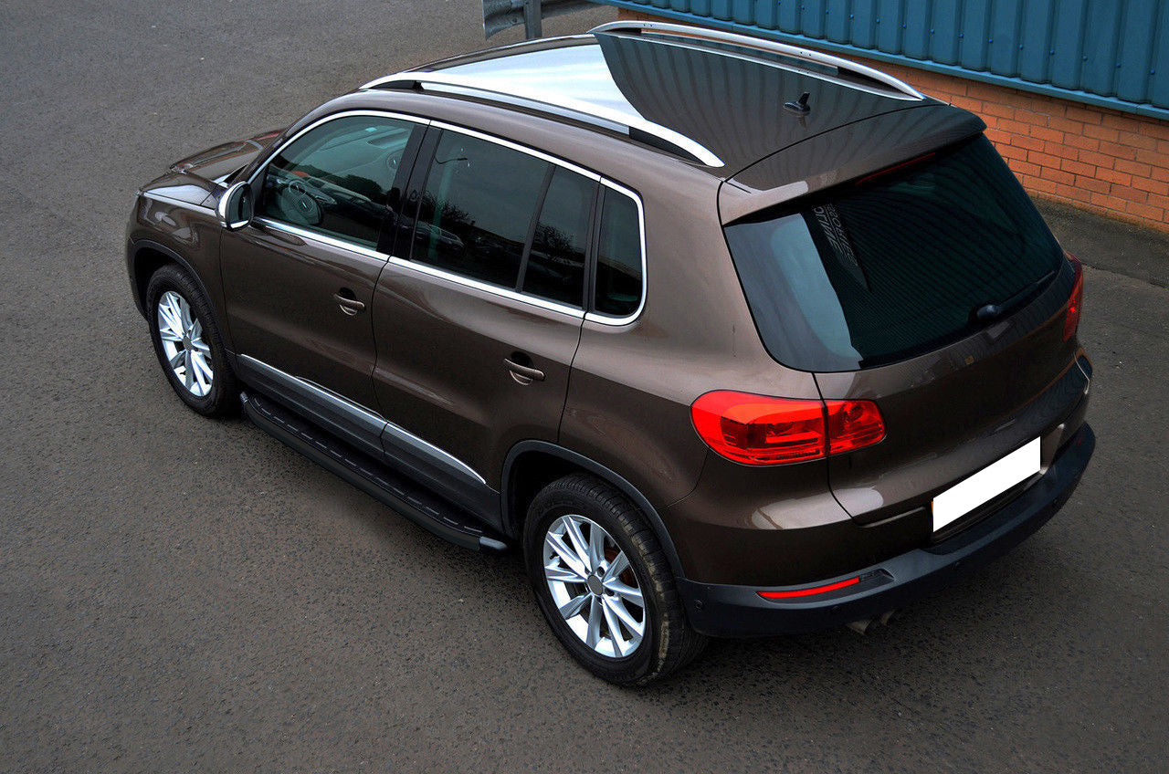 VW TIGUAN 2007-2015 PEDANE LATERALI SOTTO PORTA NERE ALLUMINIO
