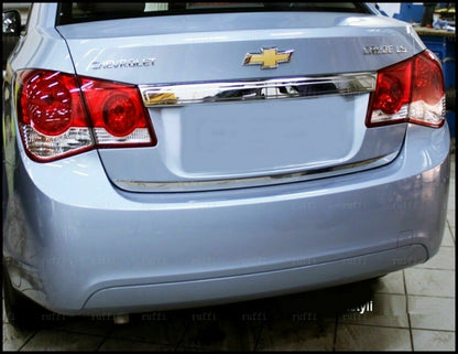 CROMATURA BAGAGLIAIO CHEVROLET CRUZE SALOON 2009+ ACCIAIO INOX ADESIVO 0032 AUTOELEGANCERICAMBI