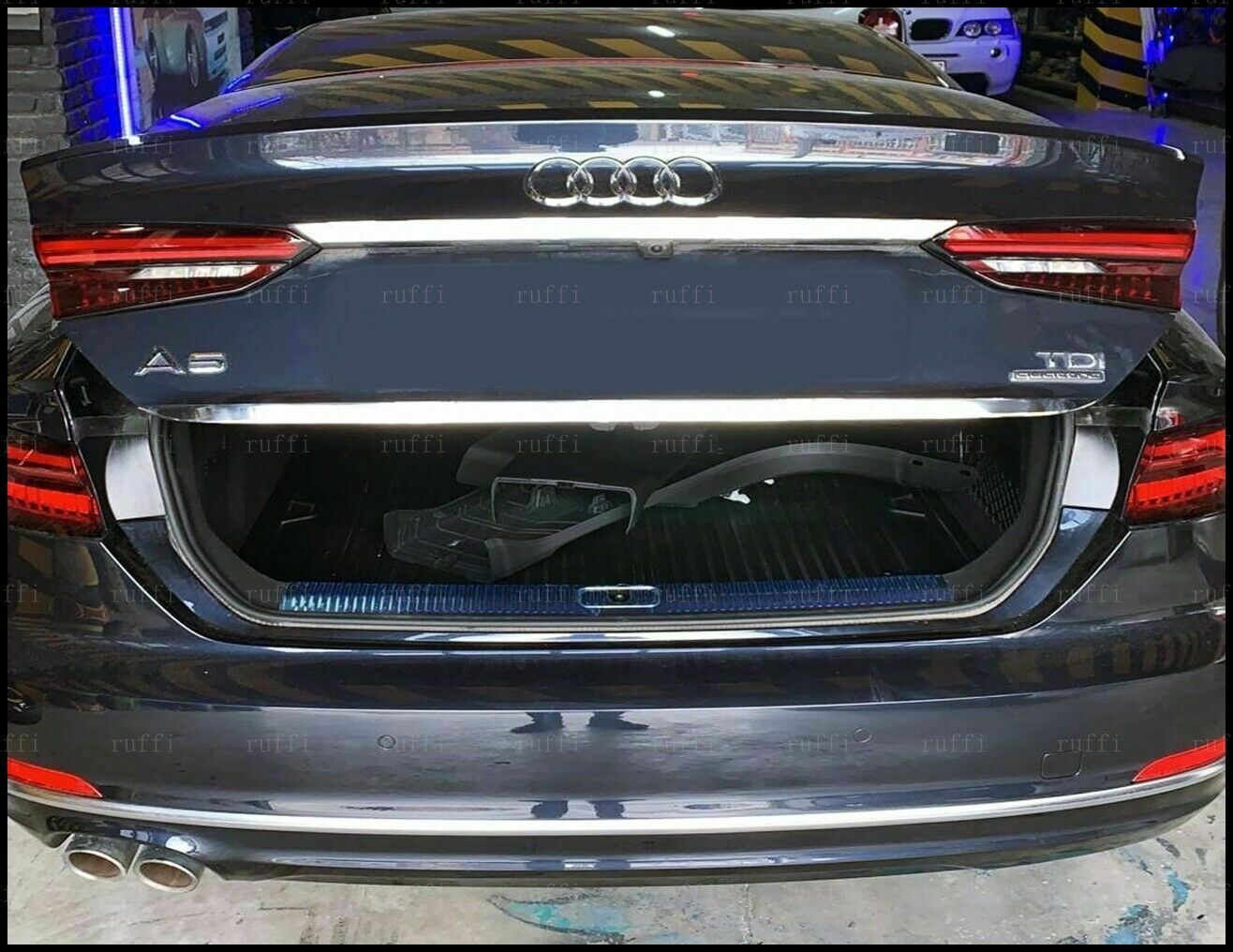 CROMATURA BAGAGLIAIO SUPERIORE AUDI A5 S5 F5 2016+ ACCIAIO INOX ADESIVO 0032 AUTOELEGANCERICAMBI