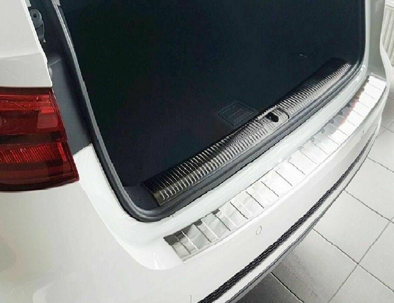 CROMATURA PROTEZIONE PARAURTI POSTERIORE AUDI A4 B9 AVANT INOX ADESIVO 0032 AUTOELEGANCERICAMBI