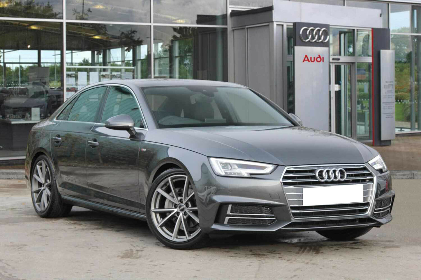 AUDI A4 B9 2015+ GRIGLIE FENDINEBBIA NIDO D'APE RS4 PARAURTI SLINE PROFILI CROM AUTOELEGANCERICAMBI