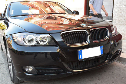 BMW SERIE 3 E90 E91 2005 - 2011 FARI NERI CON ANELLI ANGEL EYES LED BIANCHI AUTOELEGANCERICAMBI