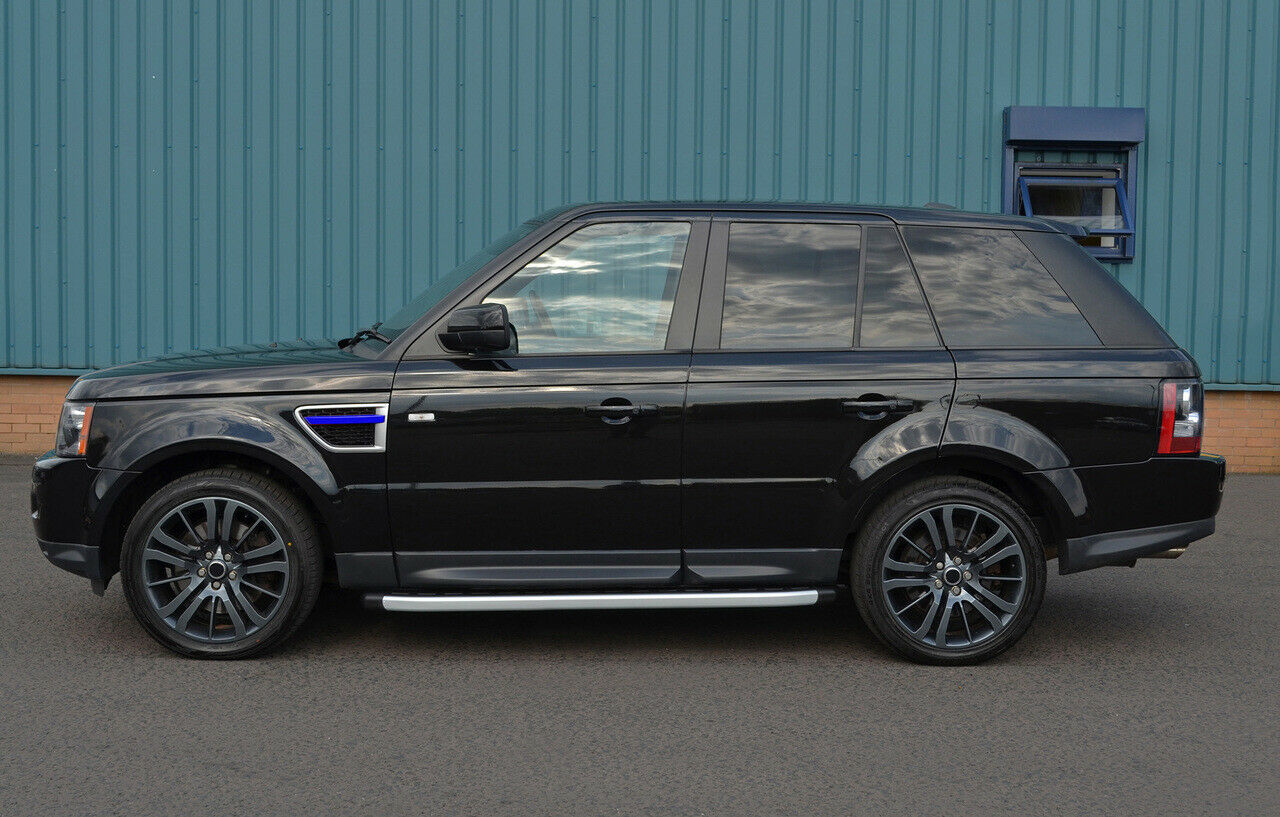PEDANE LATERALI RANGE ROVER SPORT 2005-2013 SOTTO PORTA ANTISCIVOLO NERO .-..